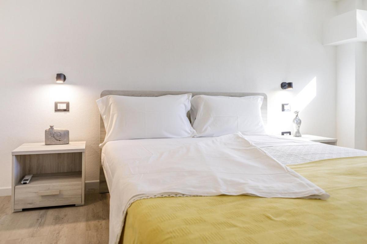 Bandiera 68 Apartment Cagliari Zewnętrze zdjęcie