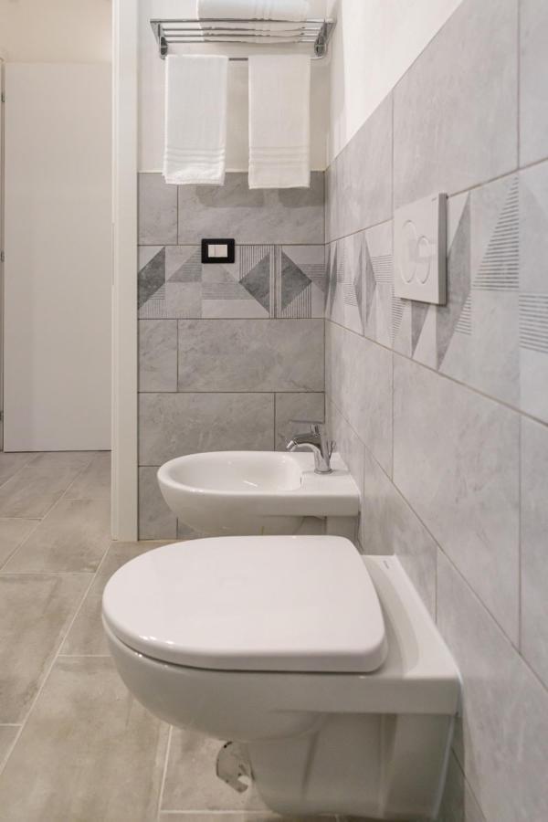 Bandiera 68 Apartment Cagliari Zewnętrze zdjęcie